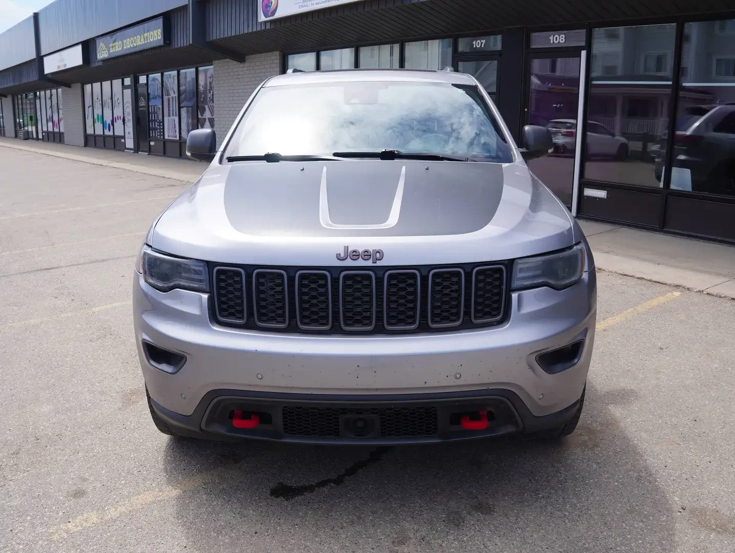 Jeep Grand cherokee 5.7 TRAILHAWK* FULL* , снимка 2 - Автомобили и джипове - 55530660