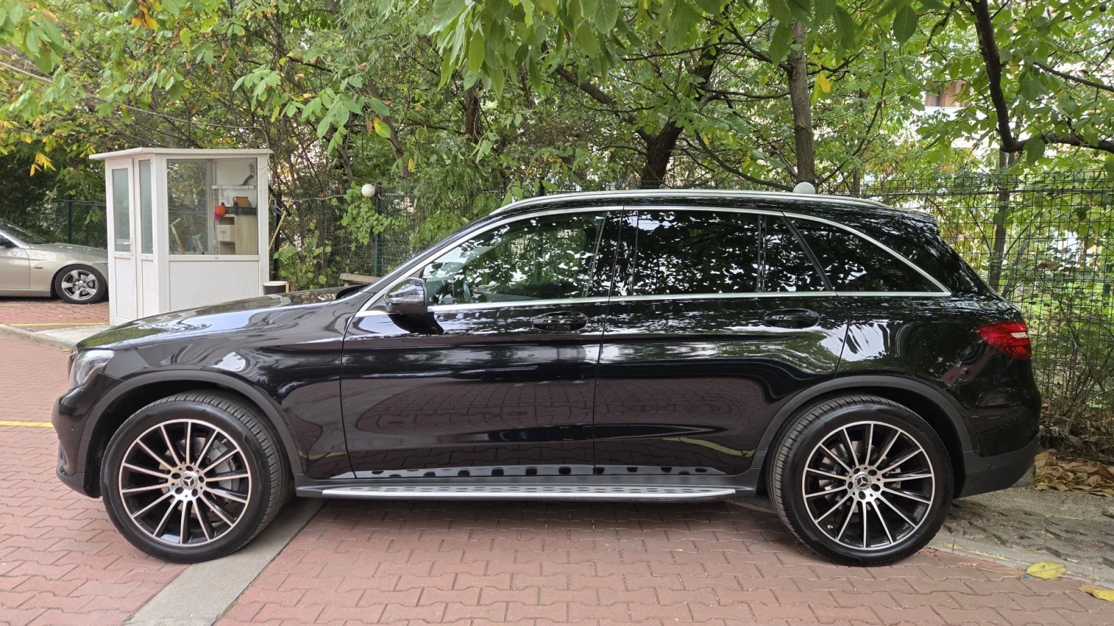 Mercedes-Benz GLC 250 Distronic/360 cam/9G-tronic, снимка 16 - Автомобили и джипове - 56248702