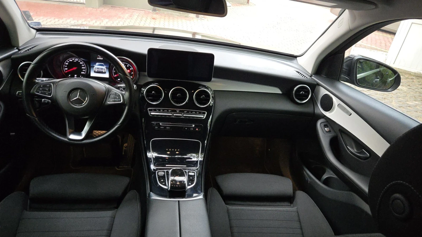 Mercedes-Benz GLC 250 Distronic/360 cam/9G-tronic, снимка 7 - Автомобили и джипове - 56248702