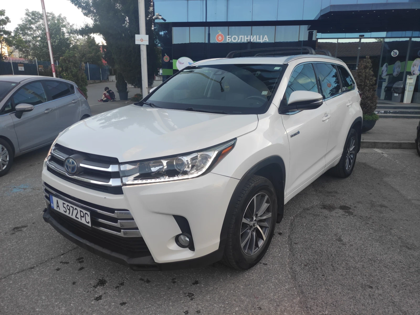 Toyota Highlander XLE 3.5 Хибрид 4х4 7+ 1