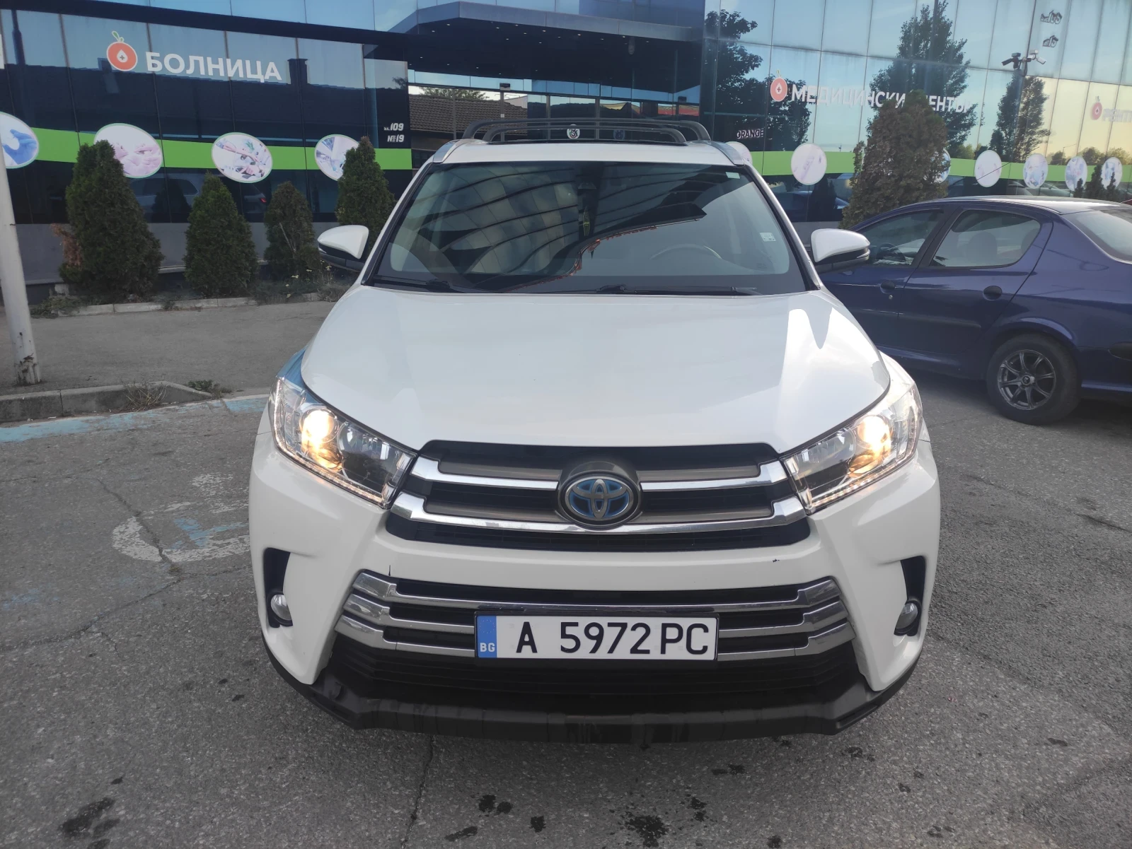 Toyota Highlander XLE 3.5 Хибрид 4х4 7+ 1