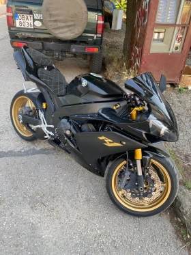     Yamaha YZF-R1