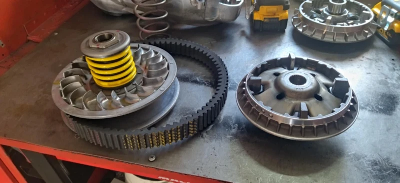 Yamaha T-max 500 ABS, 2011г, снимка 13 - Мотоциклети и мототехника - 53468752