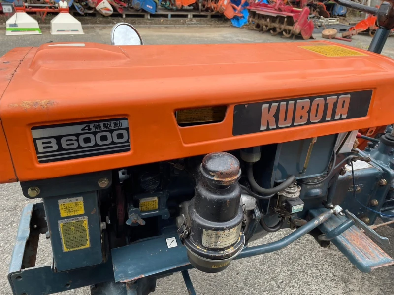 Трактор Kubota B6000DT, снимка 4 - Селскостопанска техника - 49491228