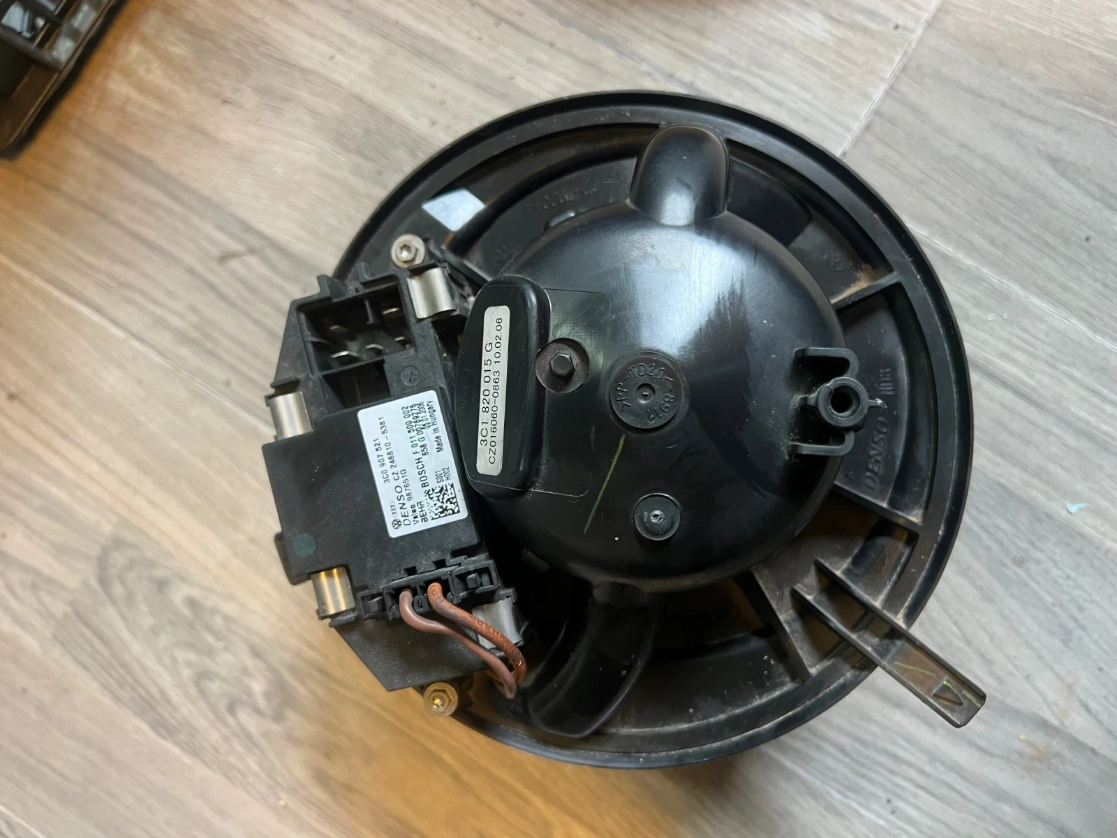 3C1820015G 3C1 820 015 G ����� ����� � ������� VW PASSAT B6  3C0 907 521  3C0907521 | Mobile.bg � ����������� 2