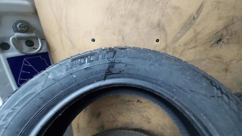 Гуми Зимни 175/65R14, снимка 3 - Гуми и джанти - 28489871