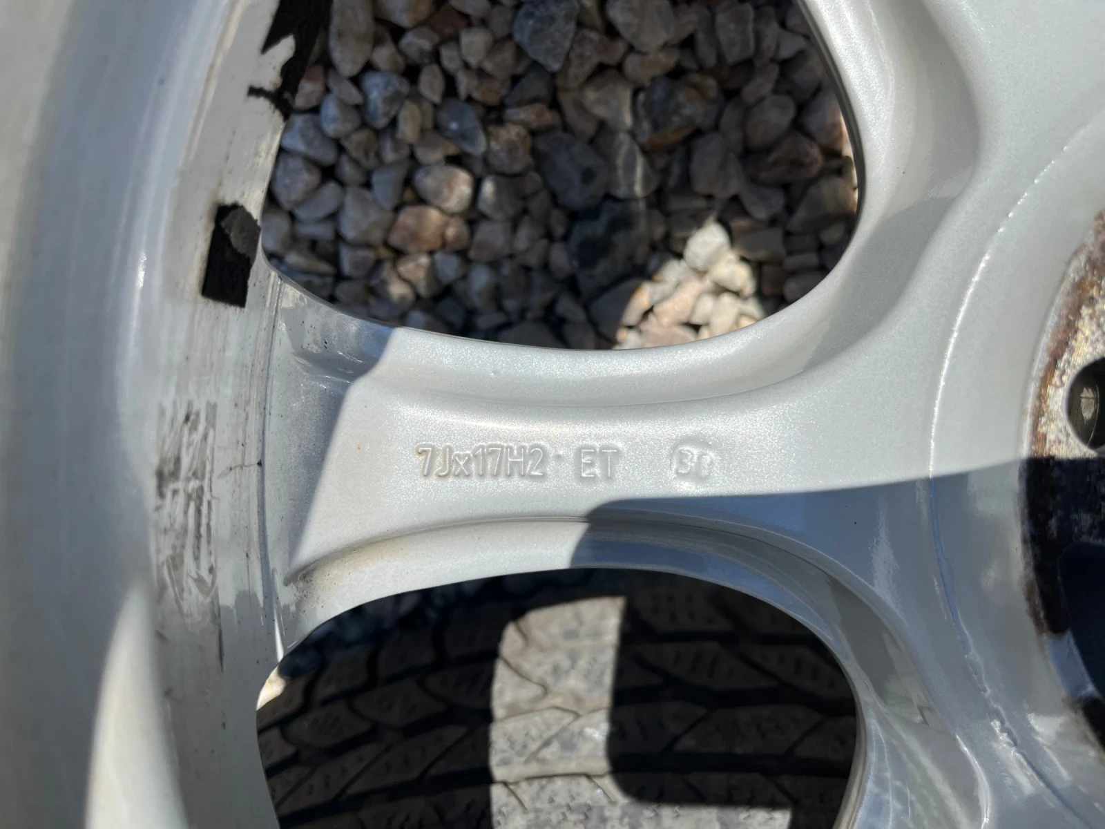    215/60R17  Nissan Qashqai | Mobile.bg   4