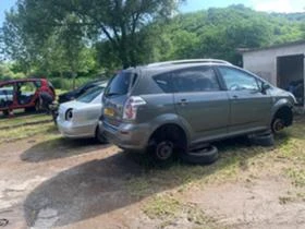 Toyota Corolla verso 30броя 2.2 D-CAT 177к.с 2.2 D-4D 136к.с НА ЧАСТИ, снимка 10