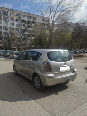 Обява за продажба на Toyota Corolla verso 2.2 D-4D ~4 900 лв. - изображение 3
