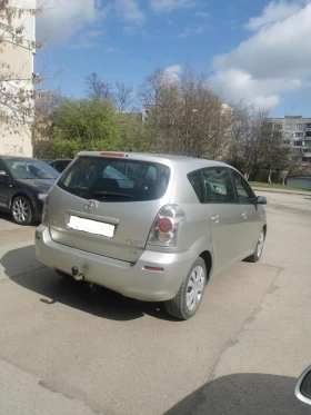 Обява за продажба на Toyota Corolla verso 2.2 D-4D ~4 900 лв. - изображение 2
