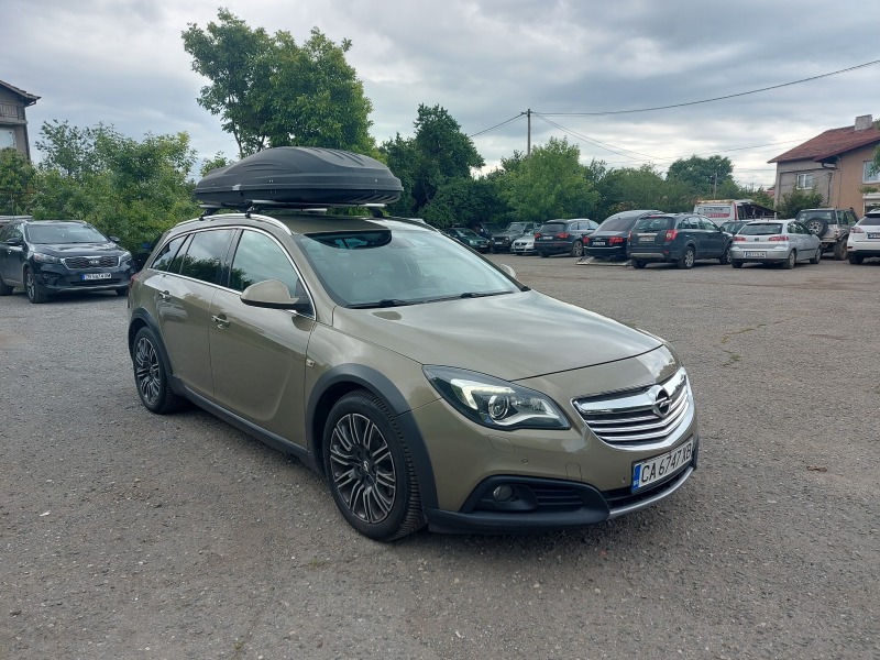 Opel Insignia 2.0.CTID  SPORT TAURER SW4X4, снимка 3 - Автомобили и джипове - 45948173