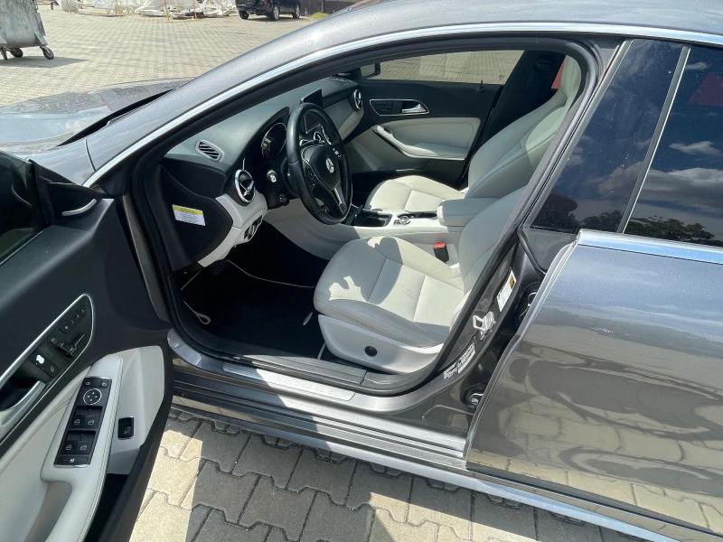 Mercedes-Benz CLA 250, снимка 9 - Автомобили и джипове - 47399218