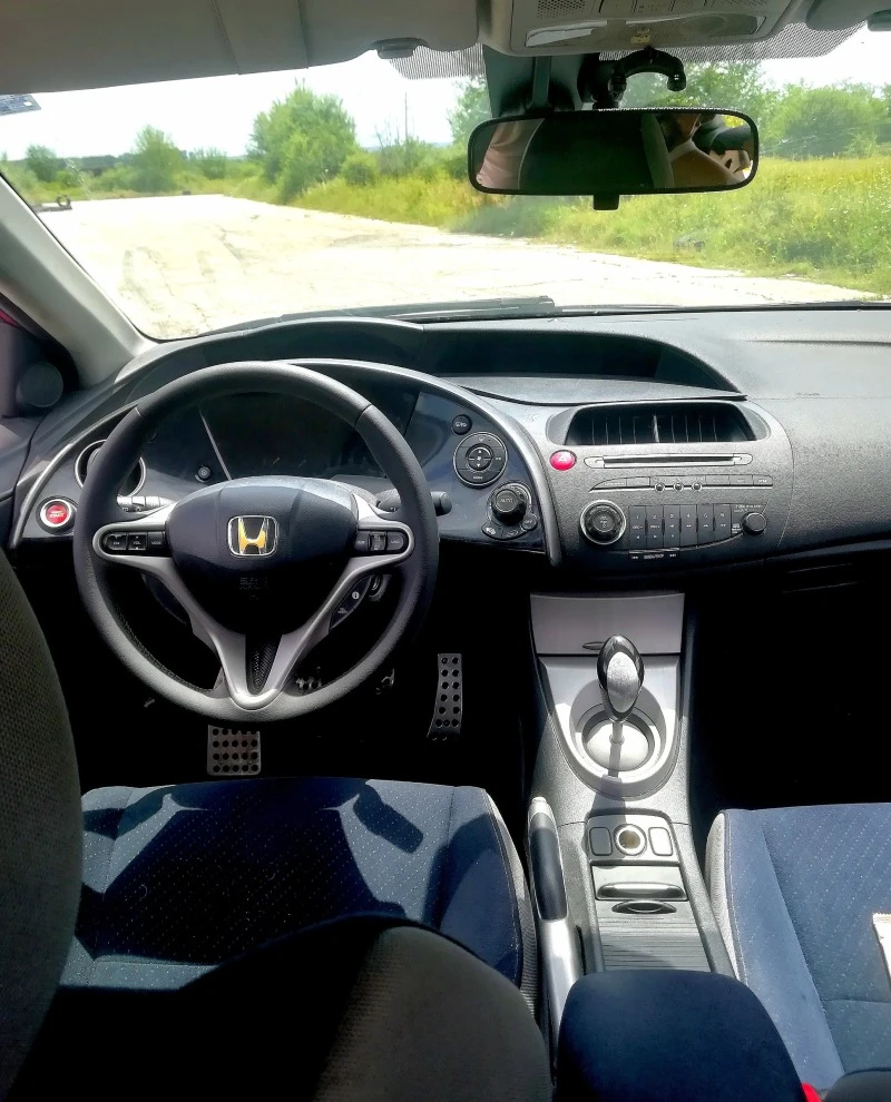 Honda Civic 1.8 , снимка 6 - Автомобили и джипове - 47715057