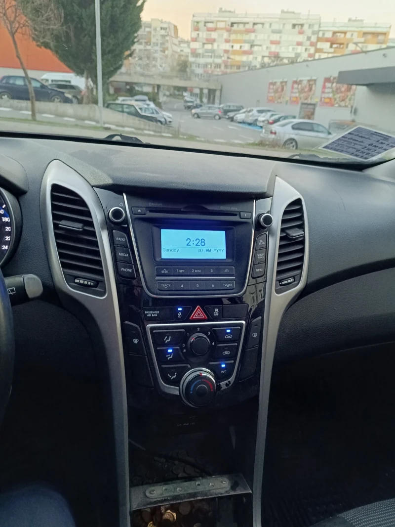 Hyundai I30 1.6GDI . 136кс.АГУ, снимка 9 - Автомобили и джипове - 48369011