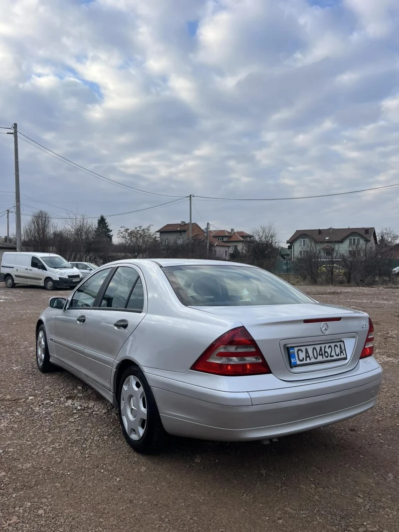 Mercedes-Benz C 220 100% Реални Хиляди , снимка 5 - Автомобили и джипове - 49304068