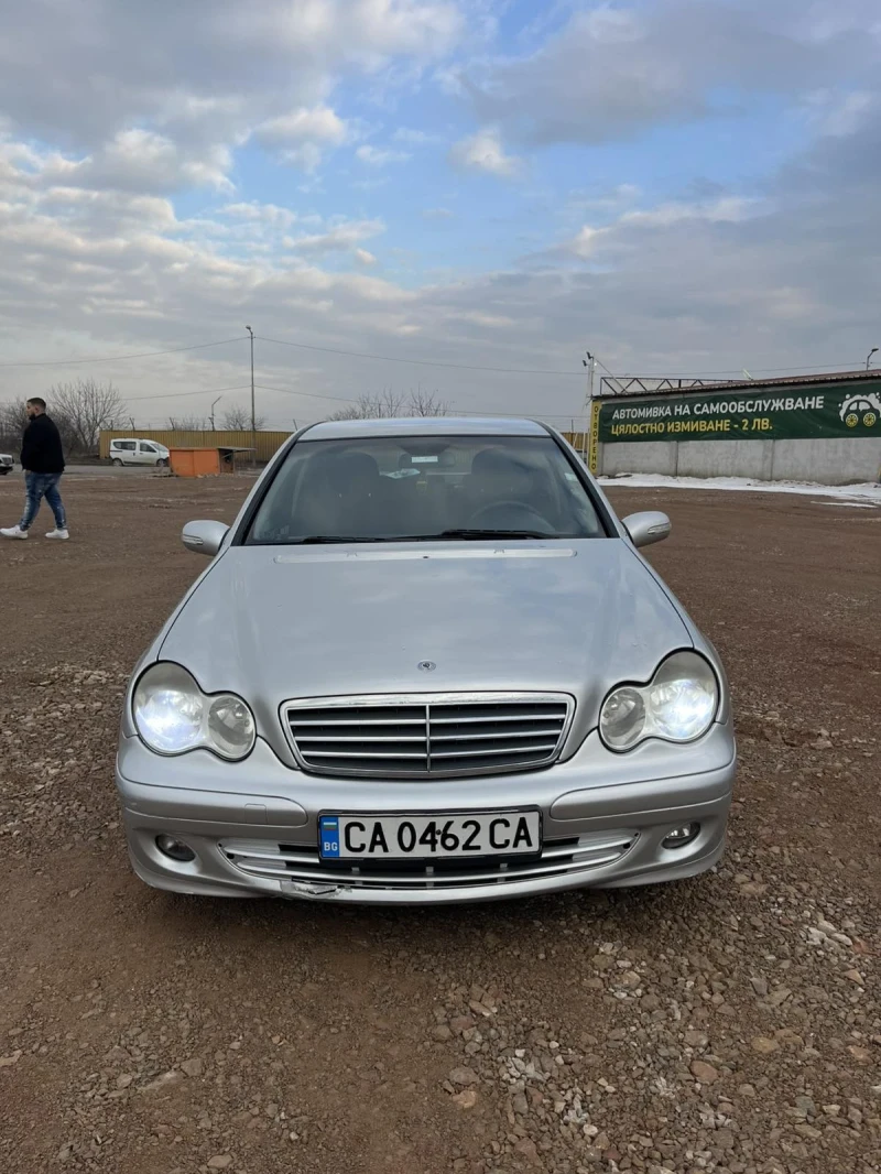 Mercedes-Benz C 220 100% Реални Хиляди , снимка 1 - Автомобили и джипове - 49304068