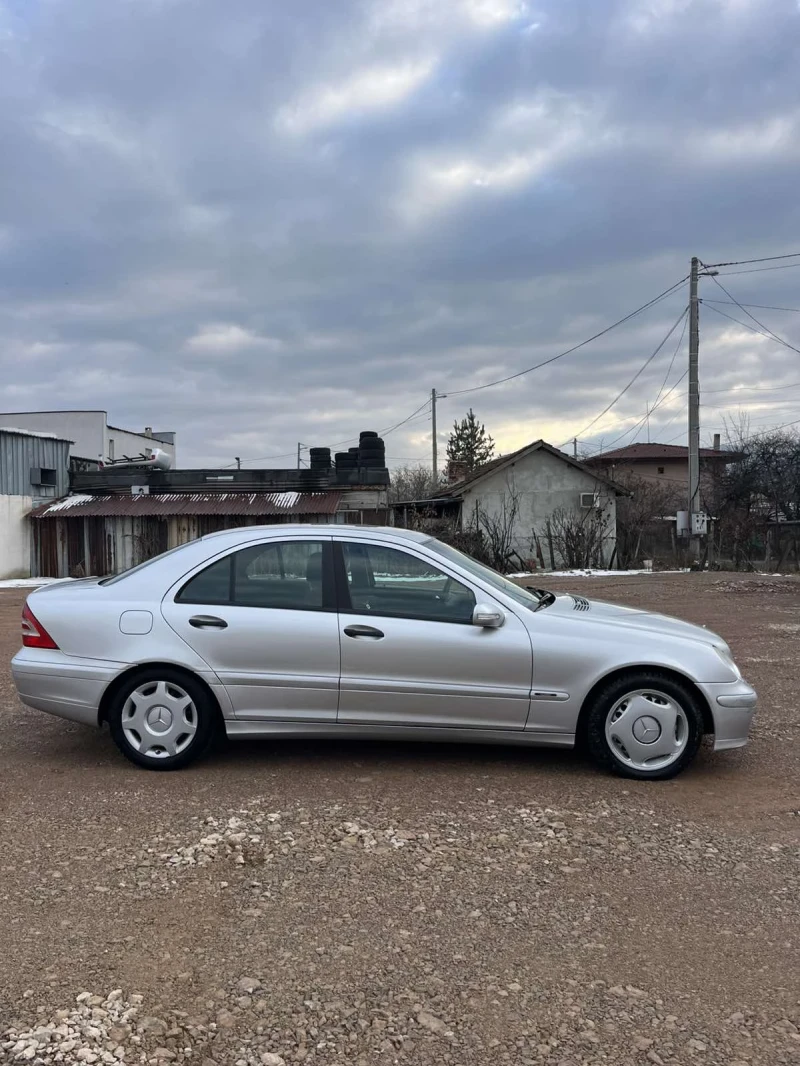 Mercedes-Benz C 220 100% Реални Хиляди , снимка 4 - Автомобили и джипове - 49304068