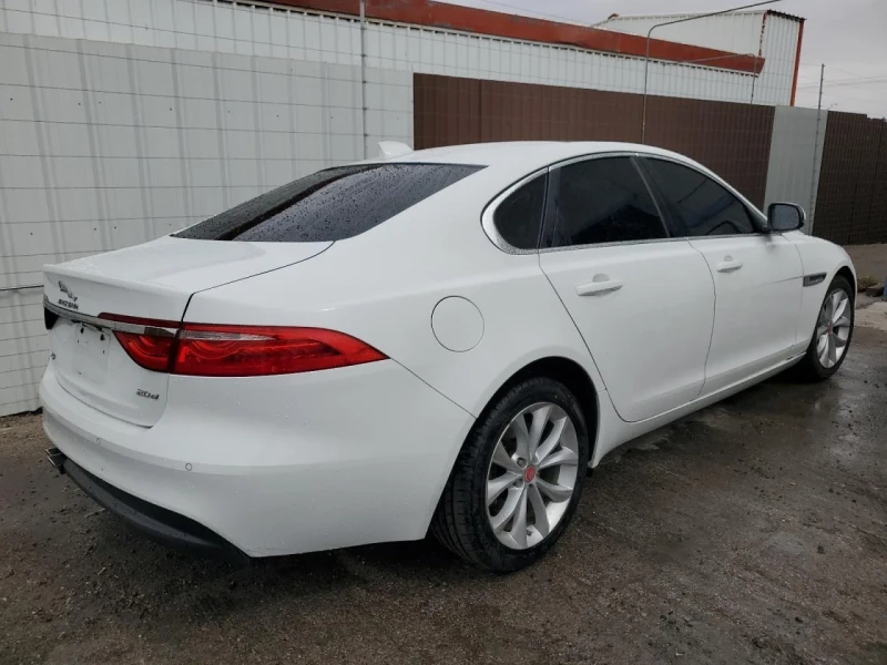 Jaguar Xf, снимка 4 - Автомобили и джипове - 49568508