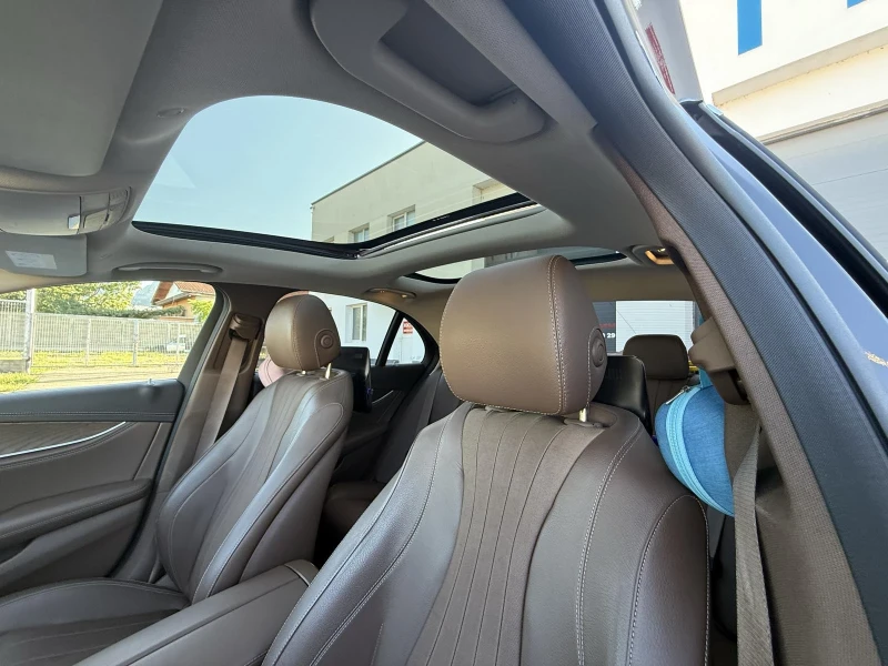 Mercedes-Benz E 220, снимка 10 - Автомобили и джипове - 52417220