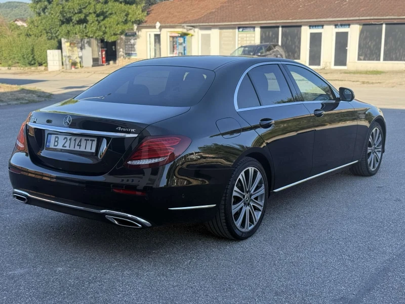 Mercedes-Benz E 220, снимка 4 - Автомобили и джипове - 52417220