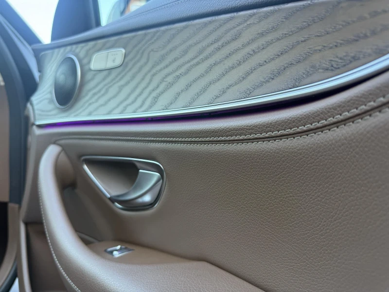 Mercedes-Benz E 220, снимка 12 - Автомобили и джипове - 52417220