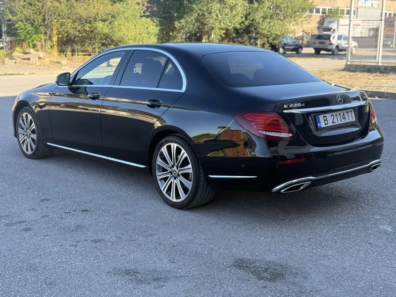 Mercedes-Benz E 220, снимка 3 - Автомобили и джипове - 52417220