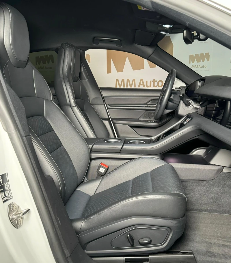 Porsche Taycan 4S* 79kWh* Performance* Bose* HuD* Lift, снимка 9 - Автомобили и джипове - 51907827
