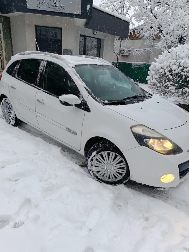 Renault Clio 1.5 dci, снимка 4 - Автомобили и джипове - 52895736