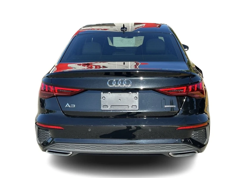 Audi A3 * Progressiv S line | Carplay | Leather * CARFAX *, снимка 16 - Автомобили и джипове - 52927682