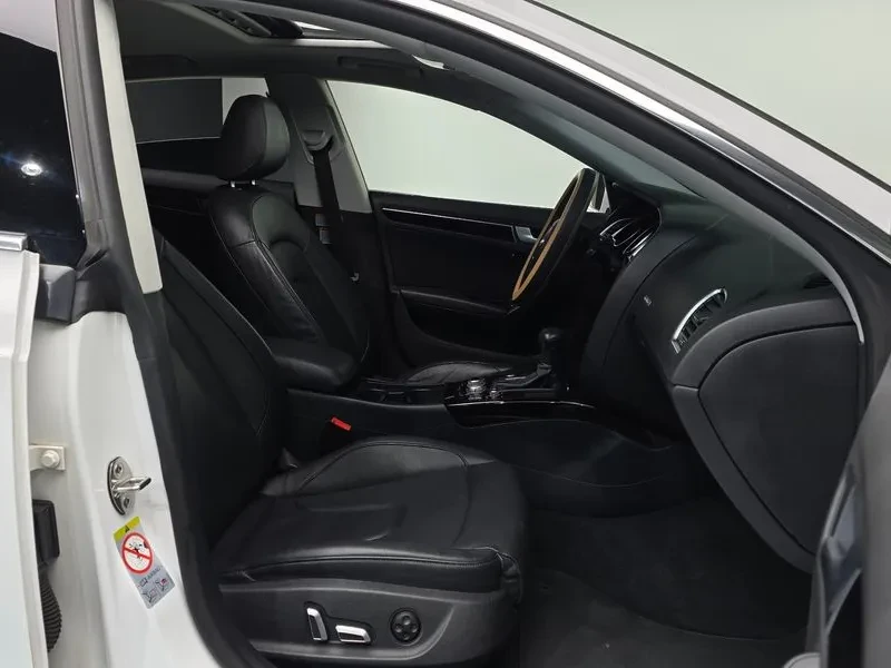 Audi A5 2.0 TDI Quattro, снимка 10 - Автомобили и джипове - 54146042