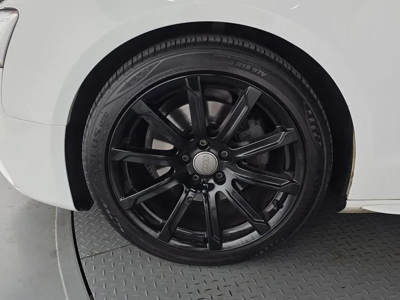 Audi A5 2.0 TDI Quattro, снимка 5 - Автомобили и джипове - 54146042