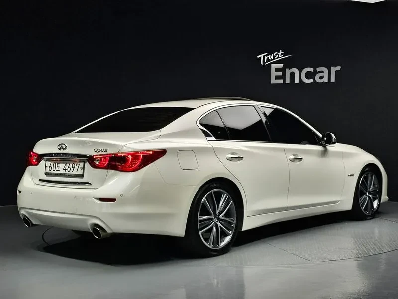 Infiniti Q50 3.5 HYBRID ESSENCE, снимка 2 - Автомобили и джипове - 54864115