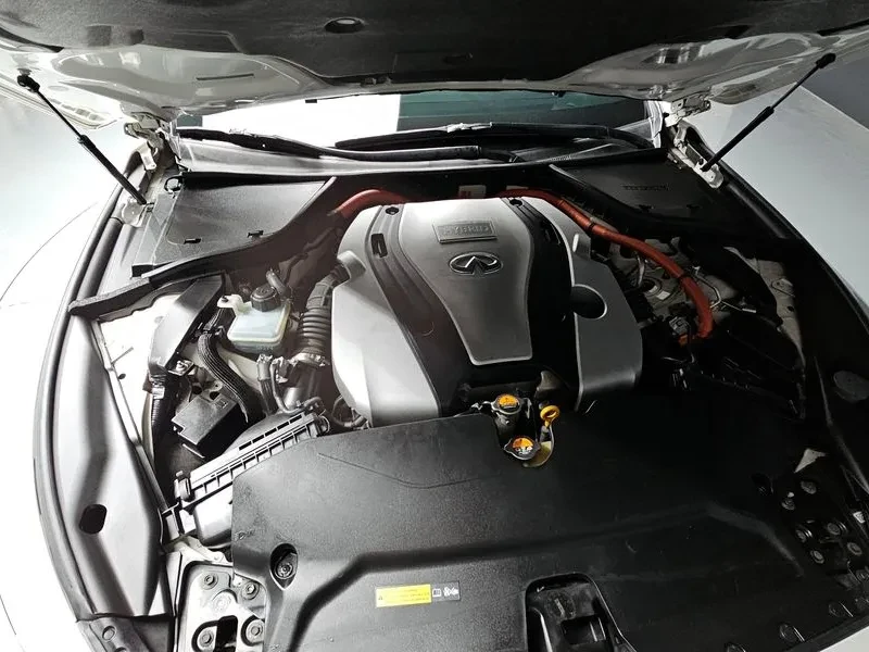 Infiniti Q50 3.5 HYBRID ESSENCE, снимка 6 - Автомобили и джипове - 54864115