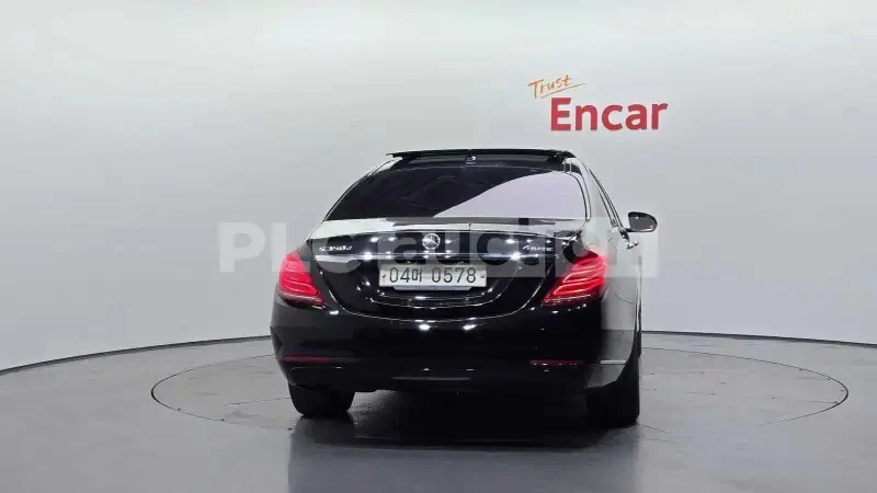 Mercedes-Benz S 350 4MATIC/МАСАЖИ/ОБДУХВАНЕ/ПАНОРАМА/BURMESTER/360, снимка 4 - Автомобили и джипове - 54999642