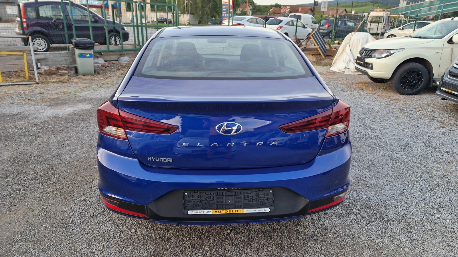 Hyundai Elantra 1.6i ГАЗ.ИНЖ. - изображение 8