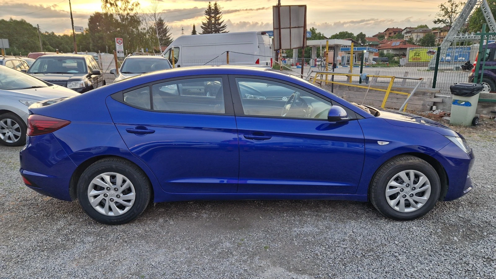 Hyundai Elantra 1.6i ГАЗ.ИНЖ. - изображение 7