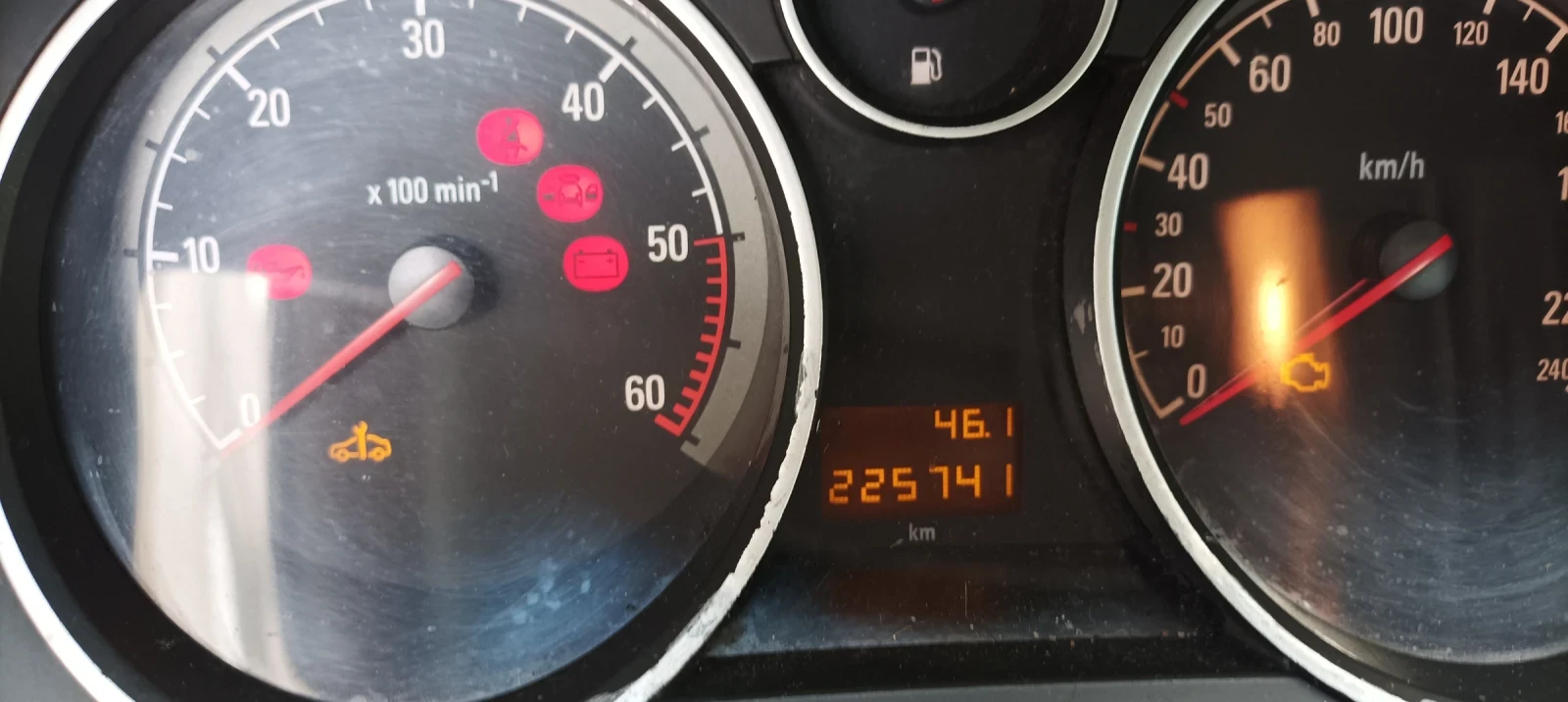 Opel Zafira Б - изображение 6