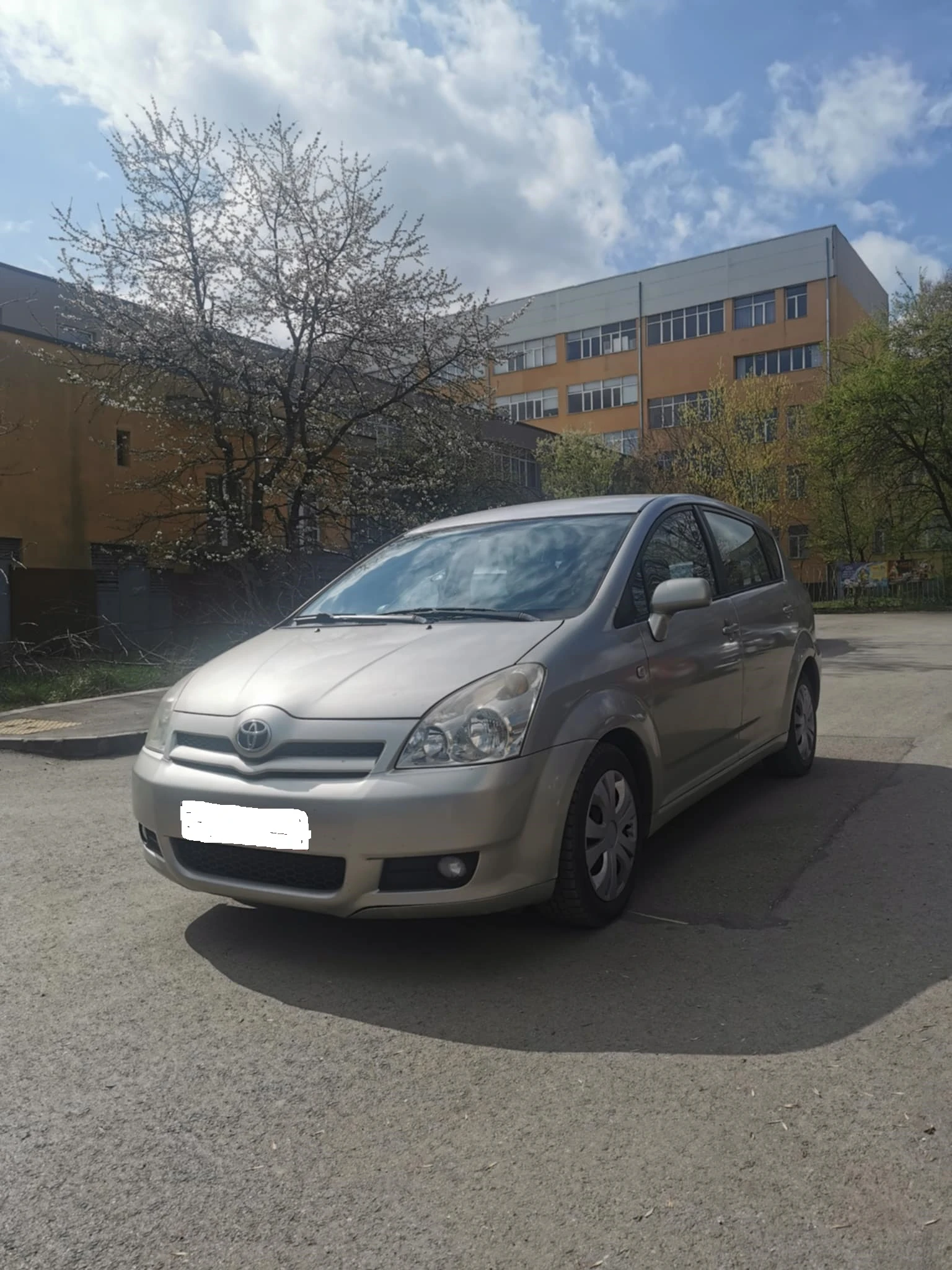 Toyota Corolla verso 2.2 D-4D - изображение 5