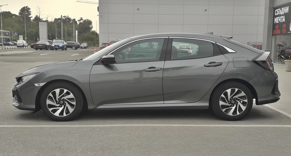 Honda Civic 1.0 VTEC Comfort Turbo MT - изображение 9
