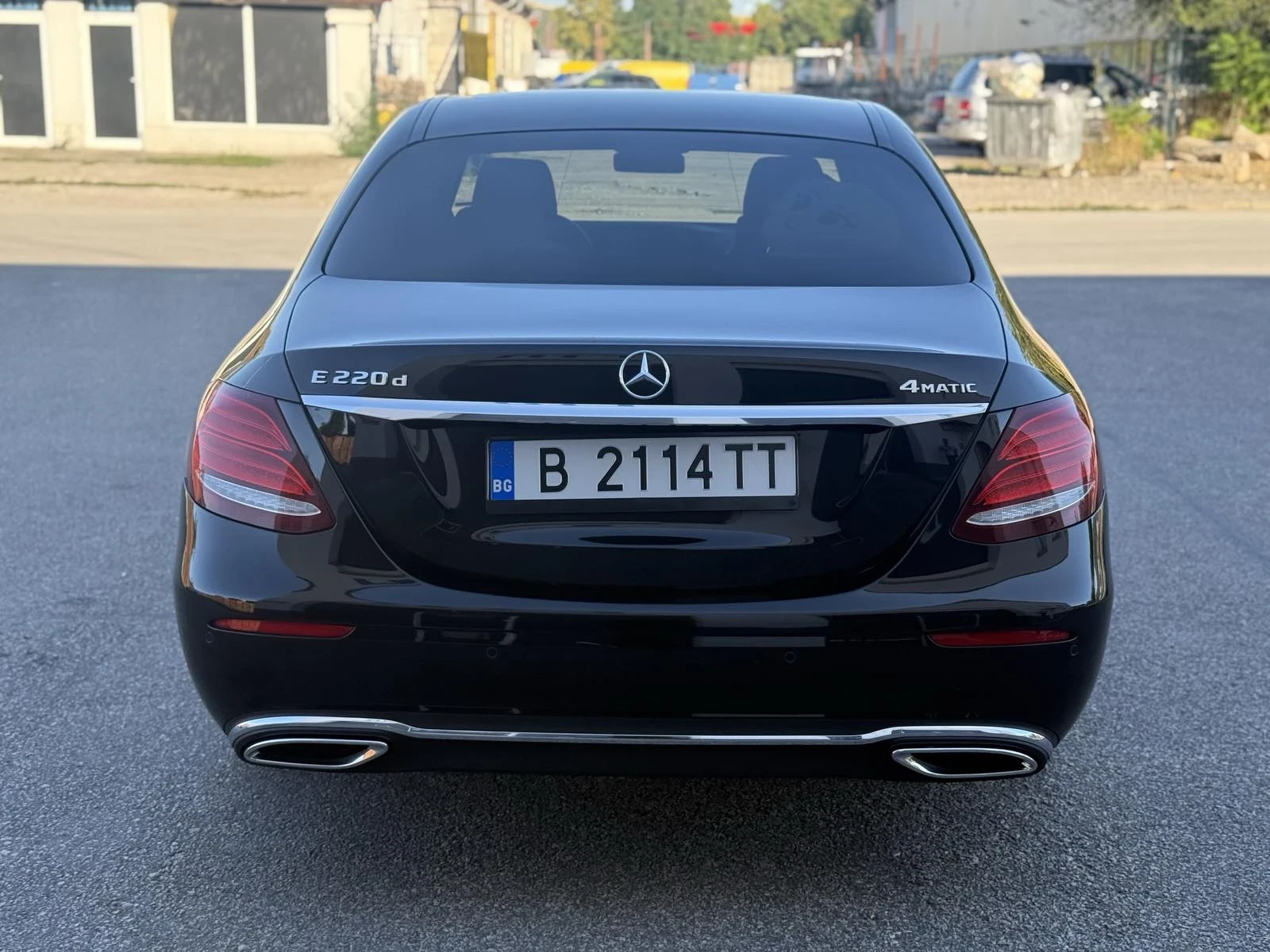 Mercedes-Benz E 220  - изображение 5