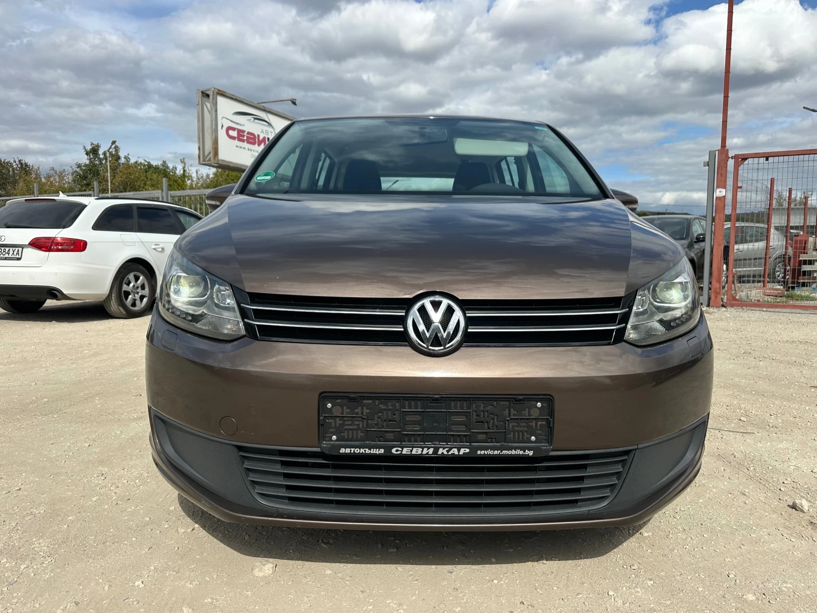 VW Touran 1.6tdi, Led, Xenon!  - изображение 2