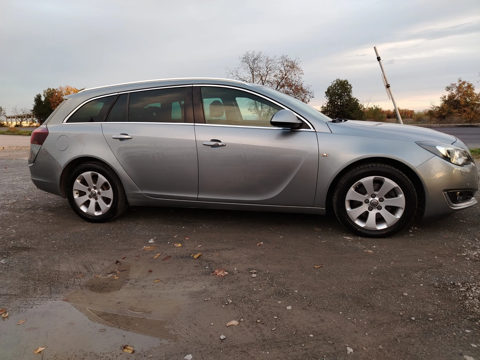 Opel Insignia 2.0-163 КС НАВИ, АВТОМАТИК, 4х4, CDTI SPORT TURER - изображение 4