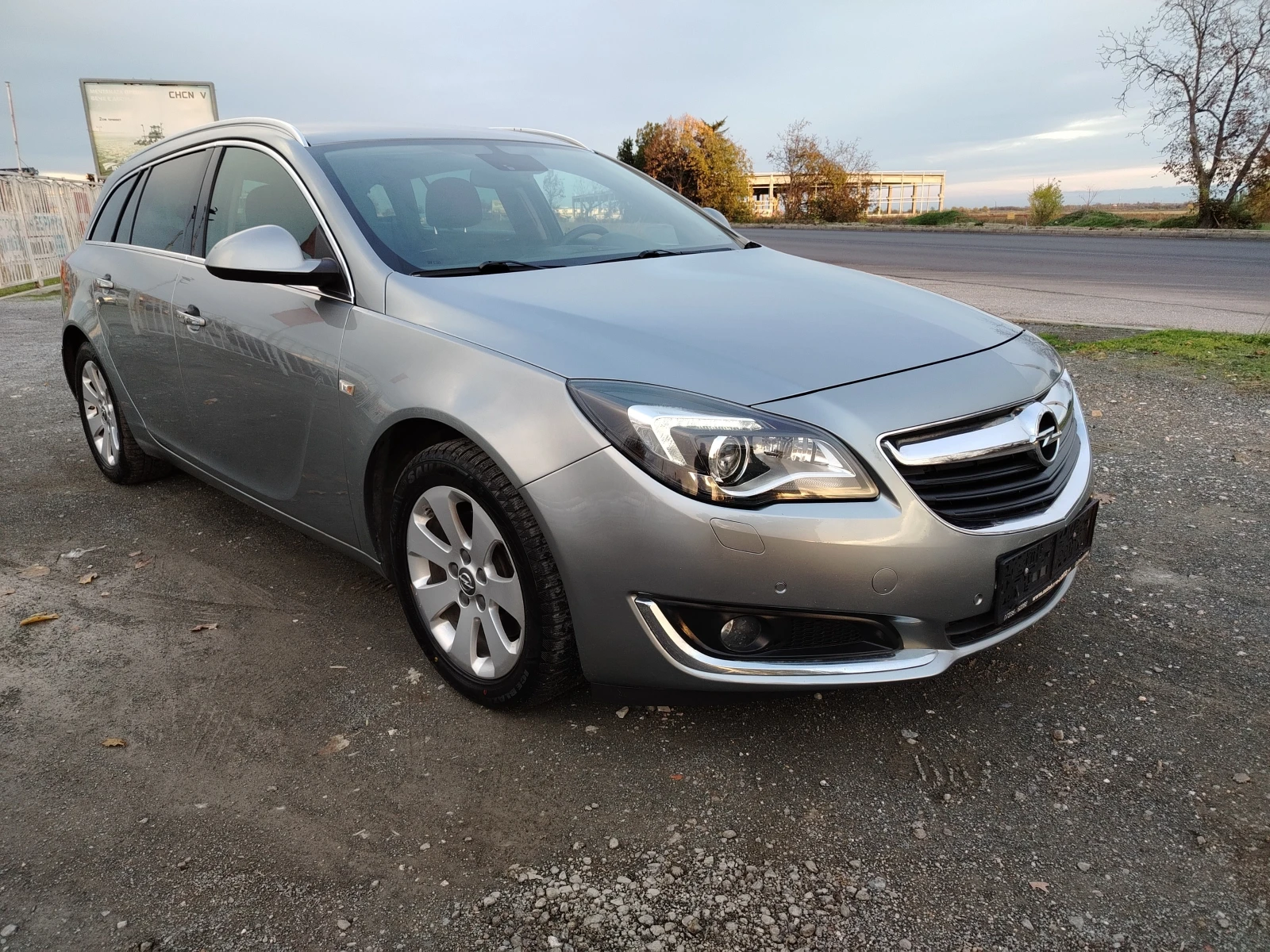 Opel Insignia 2.0-163 КС НАВИ, АВТОМАТИК, 4х4, CDTI SPORT TURER - изображение 3
