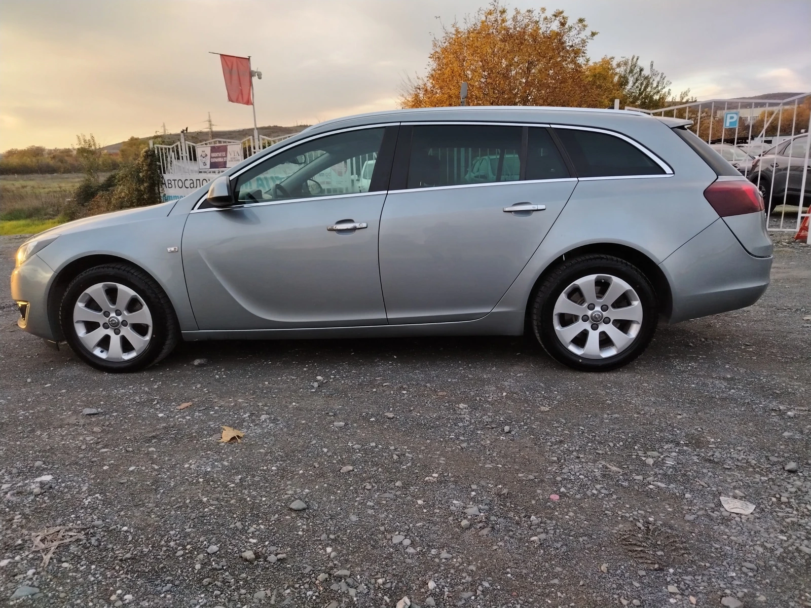 Opel Insignia 2.0-163 КС НАВИ, АВТОМАТИК, 4х4, CDTI SPORT TURER - изображение 8
