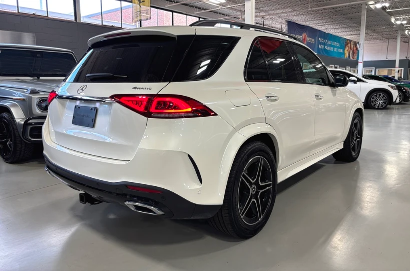 Mercedes-Benz GLE 450 AMG & NIGHT PKG / КРАЙНА ЦЕНА - изображение 4