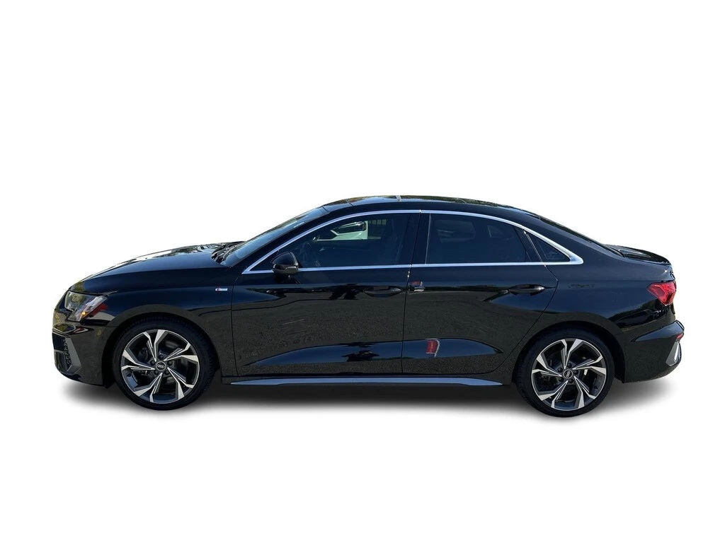 Audi A3 * Progressiv S line | Carplay | Leather * CARFAX * | Mobile.bg � ����������� 12