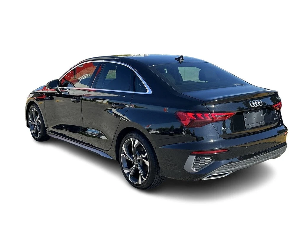 Audi A3 * Progressiv S line | Carplay | Leather * CARFAX * | Mobile.bg � ����������� 14