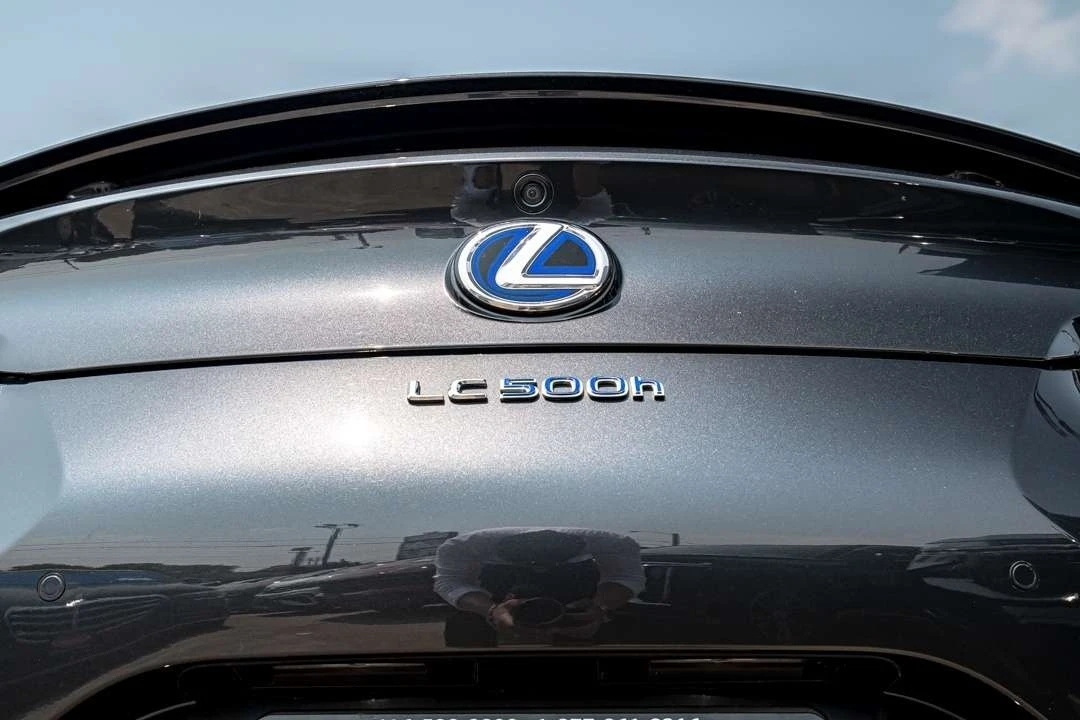 Lexus LC 500h * CARFAX * ���� �� �� | Mobile.bg � ����������� 11