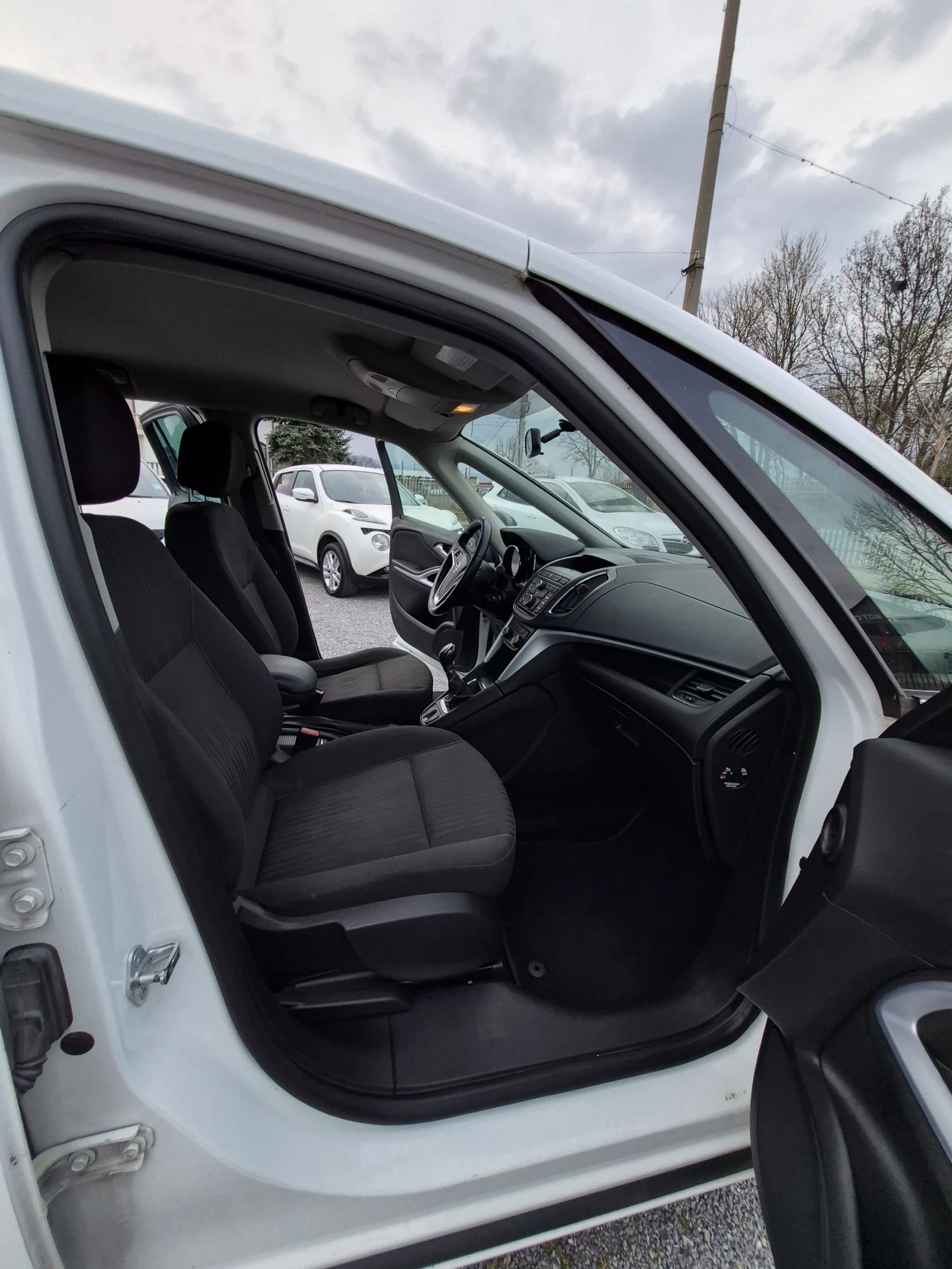 Opel Zafira 1.6 Turbo 7 места Evro 5, снимка 10 - Автомобили и джипове - 53877583
