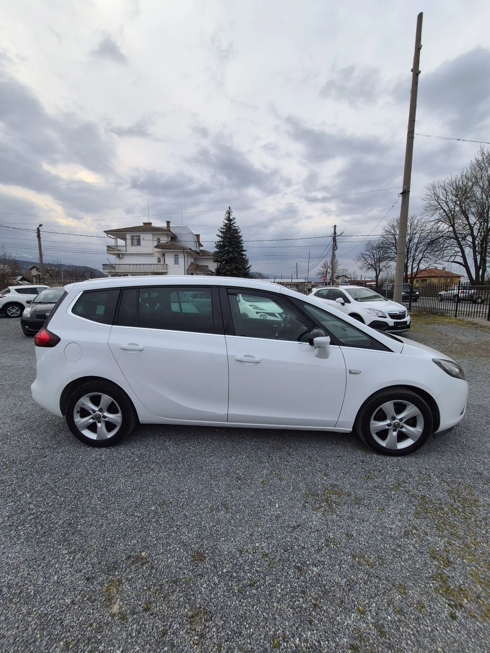 Opel Zafira 1.6 Turbo 7 места Evro 5, снимка 6 - Автомобили и джипове - 53877583